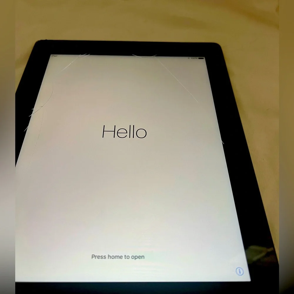 iPad 4th Generation 32GB Wi-Fi